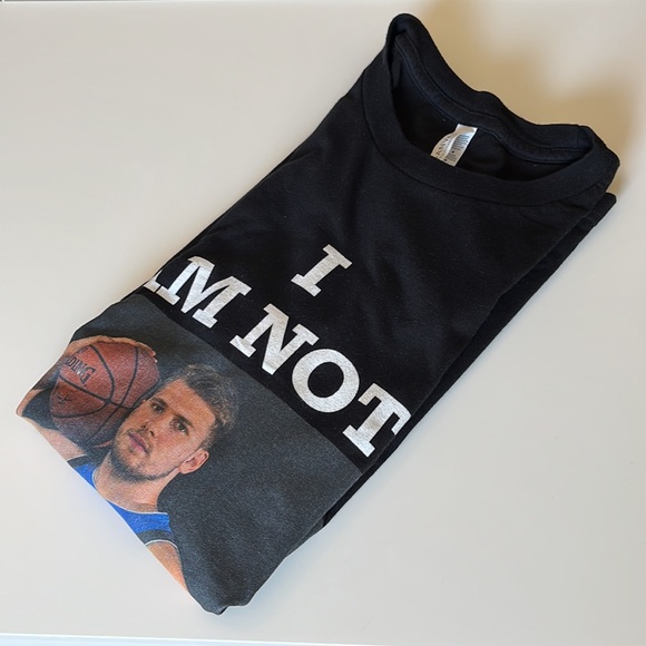 Custom T-shirt NBA Dallas Mavericks I Am Not [Luka Doncic] Medium - Picture 4 of 4